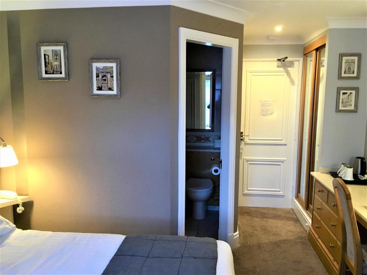 Astley Bank Hotel ダーウェン エクステリア 写真